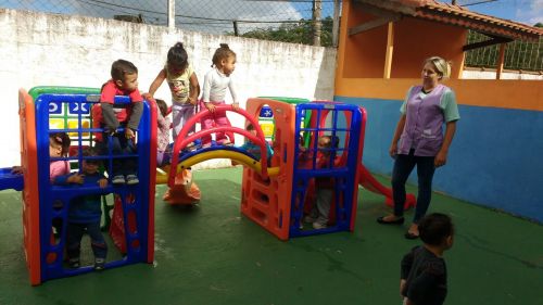 Férias no CEI Mariazinha Rocha com muita recreação e diversão